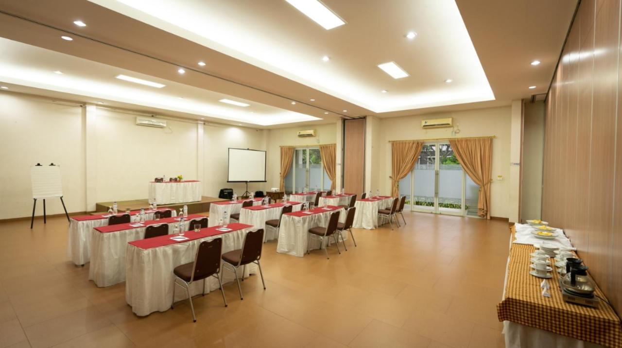 Hotel Nite & Day Mdc Puncak - Gadog Bogor Exterior foto